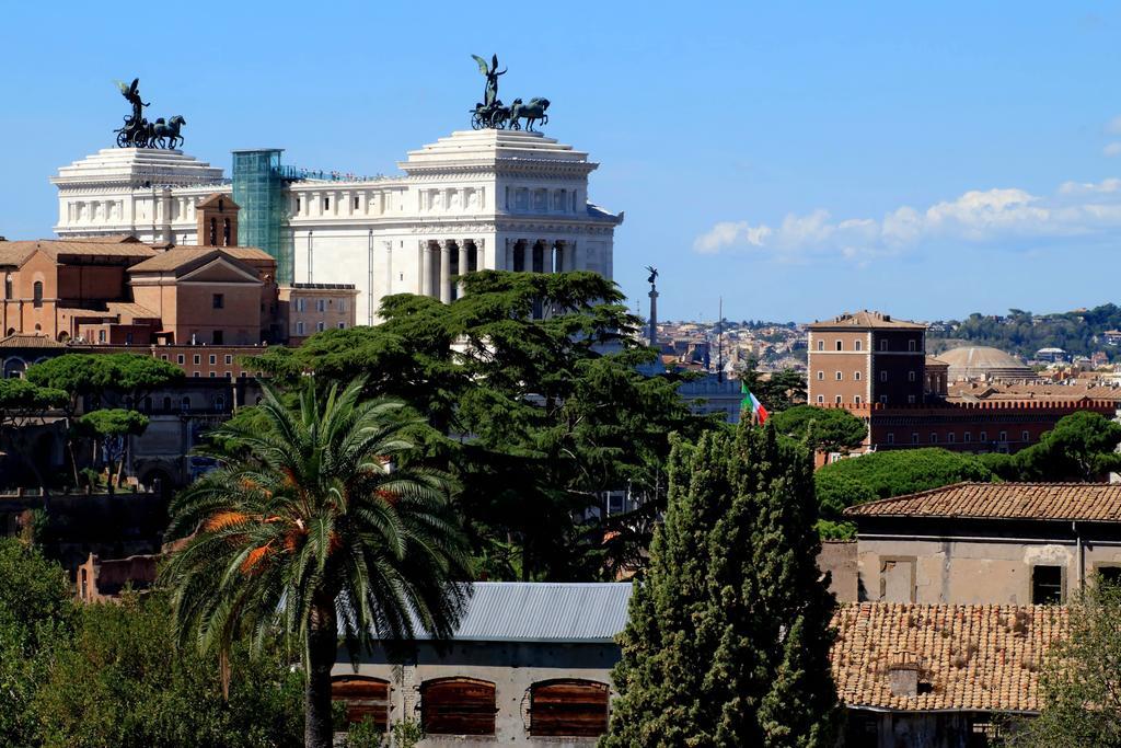 Fori Imperiali *