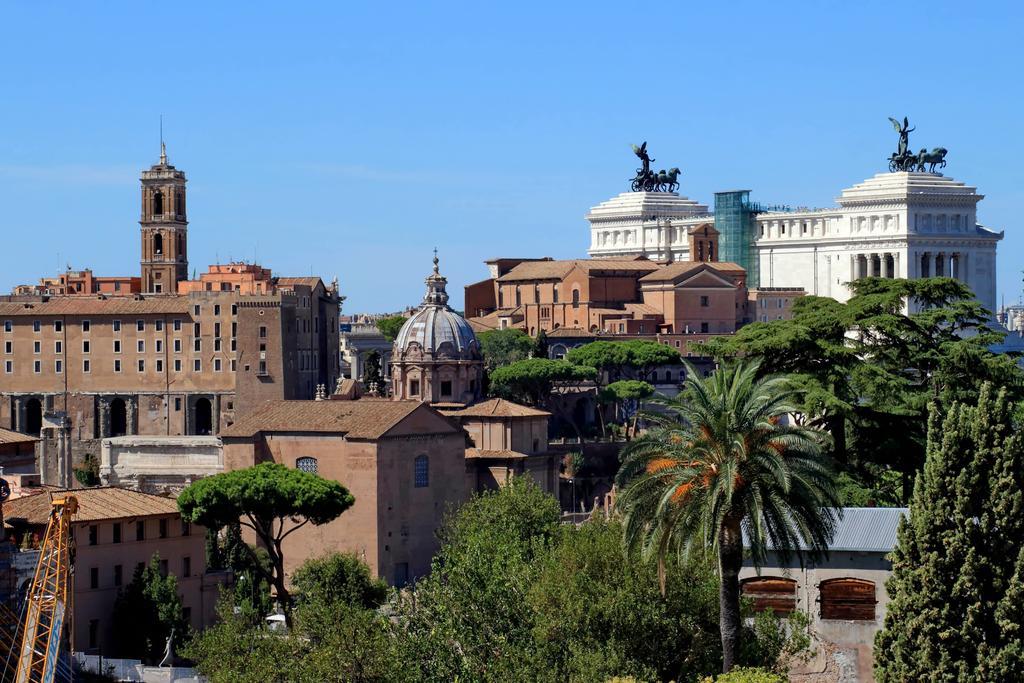 Fori Imperiali *